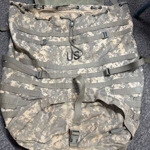 Military Issue Digital Camo Rucksack Backpack w/ US‎
